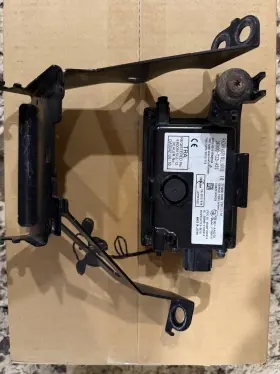 36801-tz3-a51 Acura Front Radar Sensor With Bracket. Part#