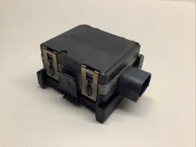 39r10882 Bosch 2018 Land Rover Range Front Cruise Control Radar Sensor Module Assy L405