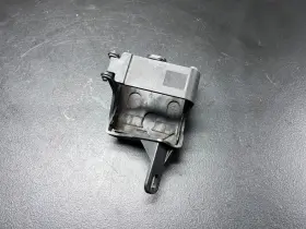 25724826 Buick 2000 2001 - 2005 Lesabre Cruise Control Module Bracket Cover Oem #2