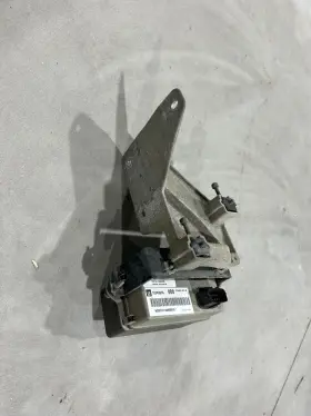 10349974 Cadillac 04-05 Xlr Adaptive Cruise Control Radar Module With Bracket #3 10349974 Cadillac 04-05 Xlr Adaptive Cruise Control Radar Module With Bracket #3