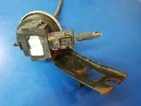 04861457aa Chrysler 2001-2007 Town And Country Grand Caravan 3.8l Cruise Control Servo Oem. 4861457aa #2