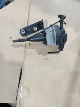 624.ch1j04 Chrysler Sebring 2004 Cruise Speed Regulator 460416 624.ch1j04 Chrysler Sebring 2004 Cruise Speed Regulator 460416