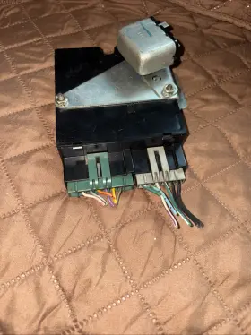 D6aa-9d844 Ford 1974 - 1982 Cruise Control Module