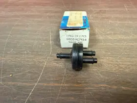 D8oz-9c793 Ford Nos Oem 1974-1979 Torino Thunderbird Cruise Control Vacuum Valve 1225