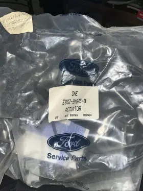 E8sz-9a825-b Ford Actuator New