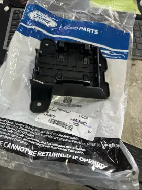 Pr3t-14c022-aa Ford 2024-2025 Mustang Gt Adaptive Cruise Radar Distance Sensor Bracket Oem