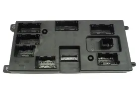 M8e2-14f041-bb Land Rover 2022-2023 Range Velar Body Control Module Oem A1