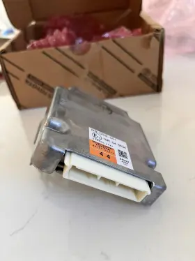 88150-06012 Lexus 8815033031 2013-2015 Es350 Control Module Driving #3