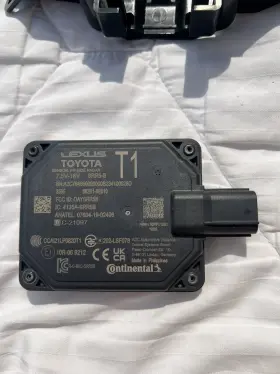 882b1-0e010 Lexus 23-24 Rx350 Rx350h/ 23 Rx500h Front Collision Warning Sensor #2