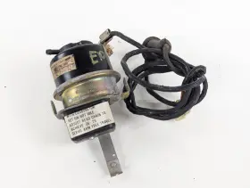 0005455832 Mercedes-benz 72-75 450sl R107 Cruise Control Throttle Aquator Oem