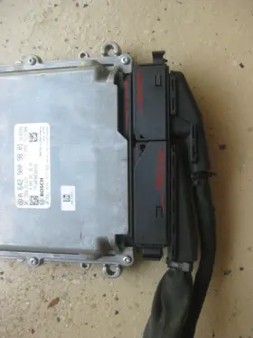 A6429009801 Mercedes Benz 2010-2012 E350 Gl350 R350 Engine Control Module Oem #2 A6429009801 Mercedes Benz 2010-2012 E350 Gl350 R350 Engine Control Module Oem #2
