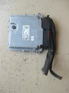 A6429009801 Mercedes Benz 2010-2012 E350 Gl350 R350 Engine Control Module Oem A6429009801 Mercedes Benz 2010-2012 E350 Gl350 R350 Engine Control Module Oem