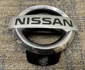 6210-b0440 Nissan 2017-2020 Armada Front Chrome Grille Emblem Logo Badge Oem 6210-b0440 Nissan 2017-2020 Armada Front Chrome Grille Emblem Logo Badge Oem