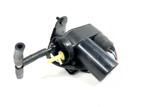 Oem 4b0 907 325 94-01 Audi A4 B5 Cruise Control Pump Regulator #2 Oem 4b0 907 325 94-01 Audi A4 B5 Cruise Control Pump Regulator #2