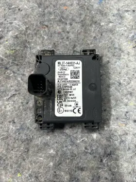 Ml3t-14h031-aj Oem 2021-2023 Ford Expedition Front Blind Spot Sensor Module