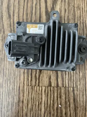 20973-17-01732 Toyota Corolla 2019-2021/lexus Front Distance Cruise Control Radar Sensor