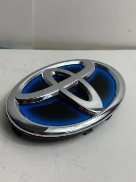 75311-47011 Toyota 2014-2017 Highlander Rav4 Hybrid Front Grill Emblem Oem #2