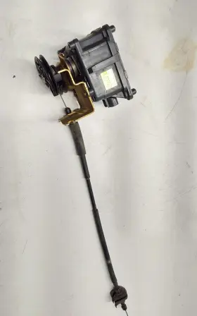 88002-08010 Toyota 2000 Sienna Cruise Control Module Connector Oem #2 88002-08010 Toyota 2000 Sienna Cruise Control Module Connector Oem #2