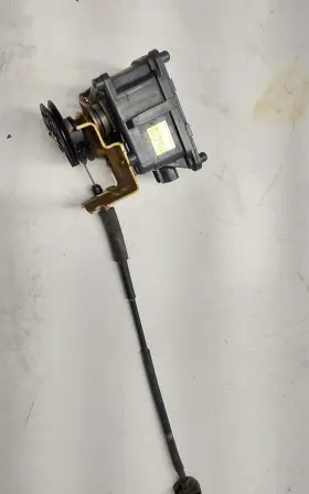 88002-08010 Toyota 2000 Sienna Cruise Control Module Connector Oem 88002-08010 Toyota 2000 Sienna Cruise Control Module Connector Oem